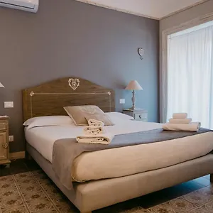 La Casa Di Alma Luxury Panzió